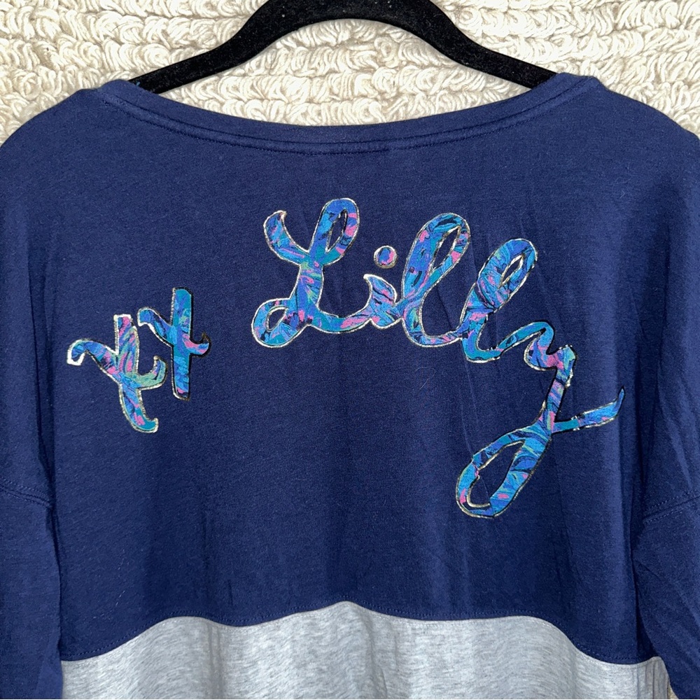 LILLY PULITZER gray and blue Palm Beach long sleeve Finn spirit jersey tee S - Picture 2 of 10